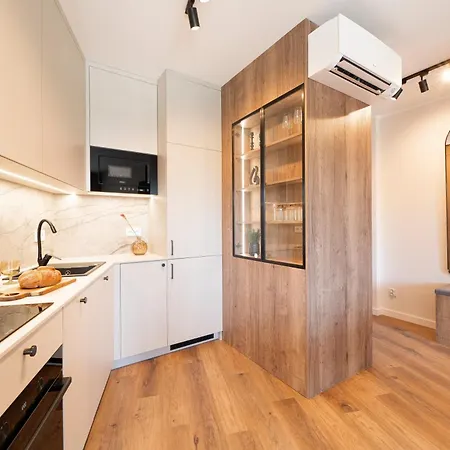 Luxury Near Cracow Tauron Arena 아파트 크라쿠프